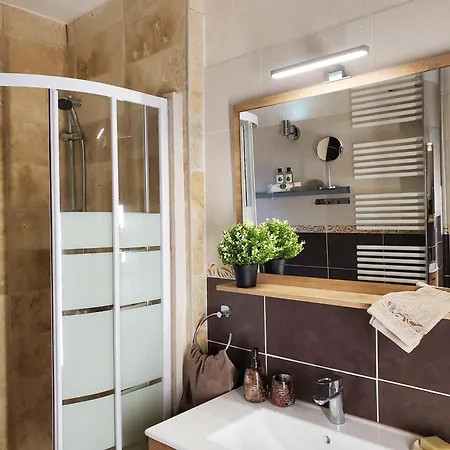 Mirka & Franck Aircon Clim, Chic, Garage & Parking Free Included Appartamento *