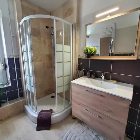 Mirka & Franck Aircon Clim, Chic, Parking Free, Avantages Packs Bookables 아파트