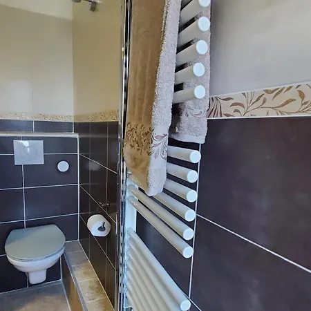 Mirka & Franck Aircon Clim, Chic, Parking Free, Avantages Packs Bookables 아파트 *