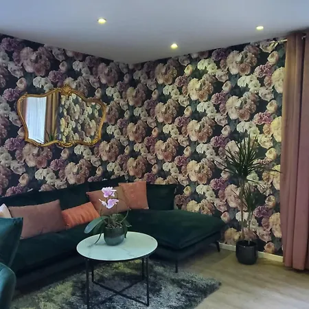 Mirka & Franck Aircon Clim, Chic, Parking Free, Avantages Packs Bookables *