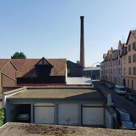 Mirka & Franck Aircon Clim, Chic, Garage & Parking Free Included