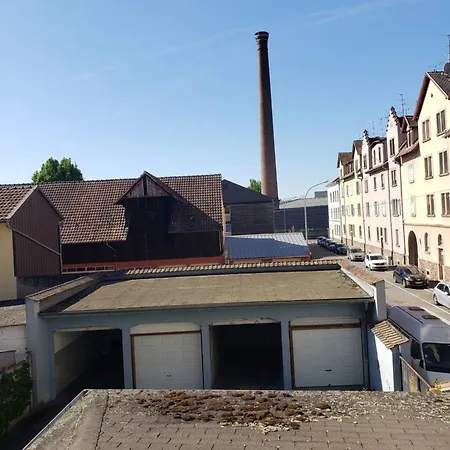 Mirka & Franck Aircon Clim, Chic, Garage & Parking Free Included Apartment