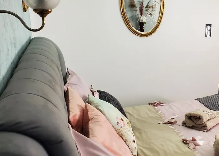 Mirka & Franck Aircon Clim, Chic, Parking Free, Avantages Packs Bookables *